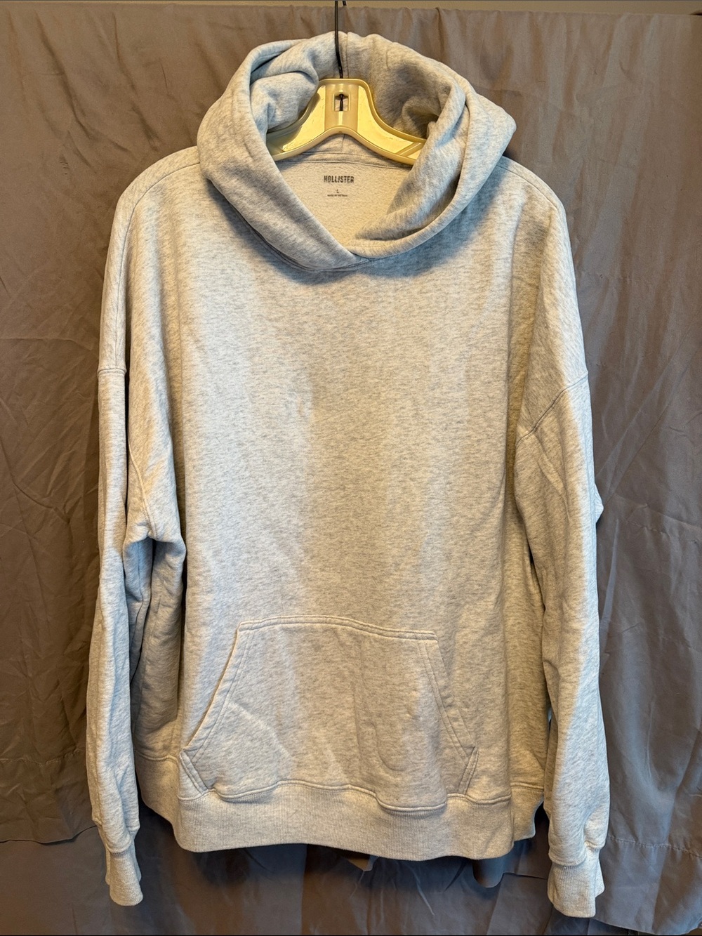 Hollister Men's Heather Light Gray Funnel Neck Hoodie